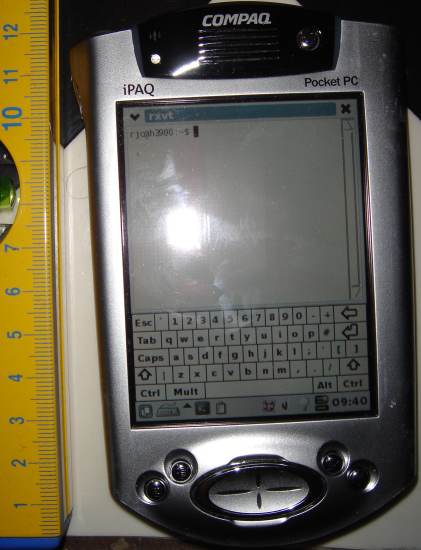 front view of iPaQ h3950 without sleeve