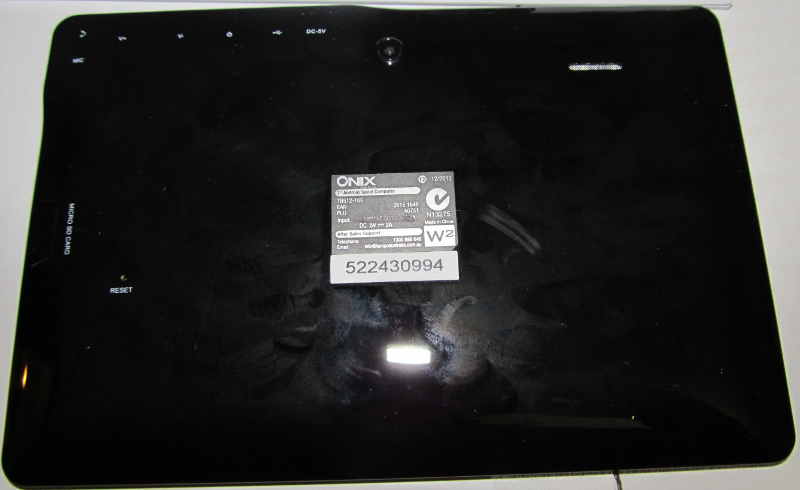 back of the onix 7 inch tablet