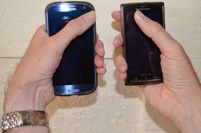 Galaxy S3 vs Xperia X10 2/2